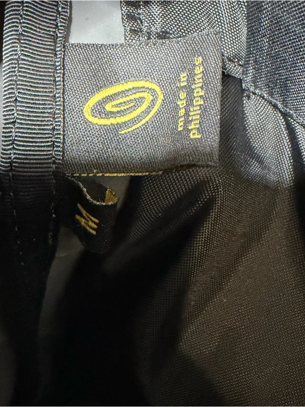 EUC Vintage Timbuk2 Black Nylon Messenger Bag with Adjustable Strap - M